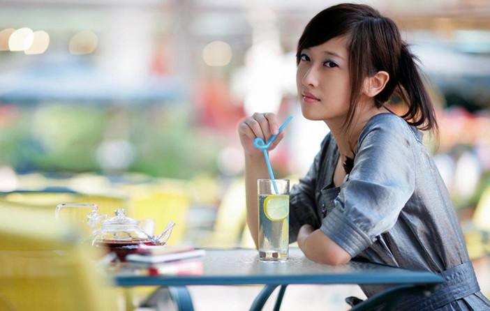 10年前，我的同桌是個美女