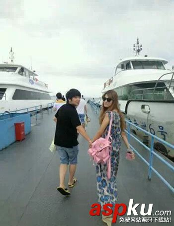 LOL解說蘇小妍 與第一ADC微笑的愛情故事