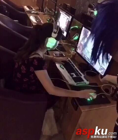 殺馬特,網吧