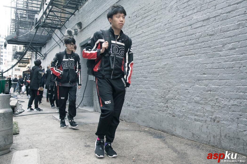 s6總決賽,廠長直播,廠長去哪了,廠長r閃