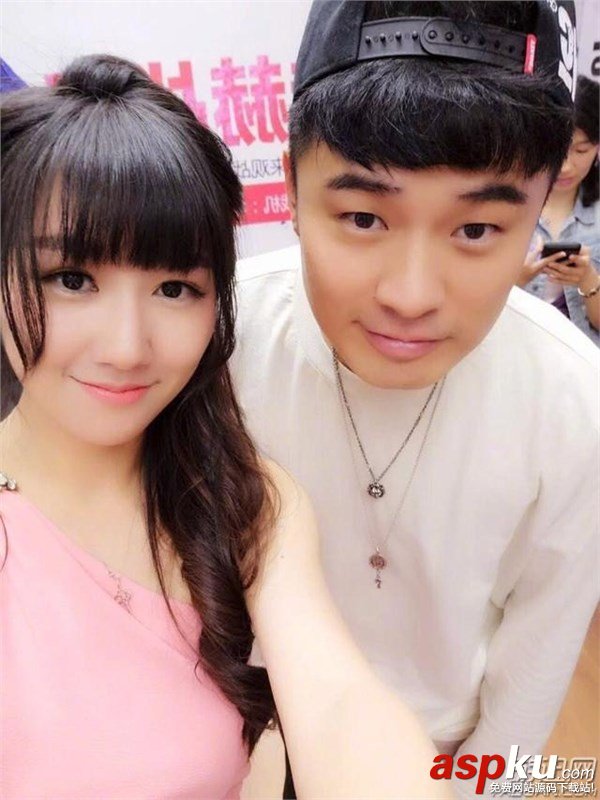 小蒼mm,小蒼mm直播,小蒼mm直播間,陳赫,陳赫直播