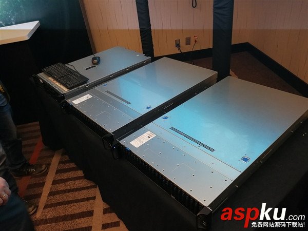 AMD,Zen處理器,Naples,ntel,32核心