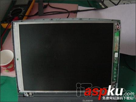 筆記本電腦,開機白屏