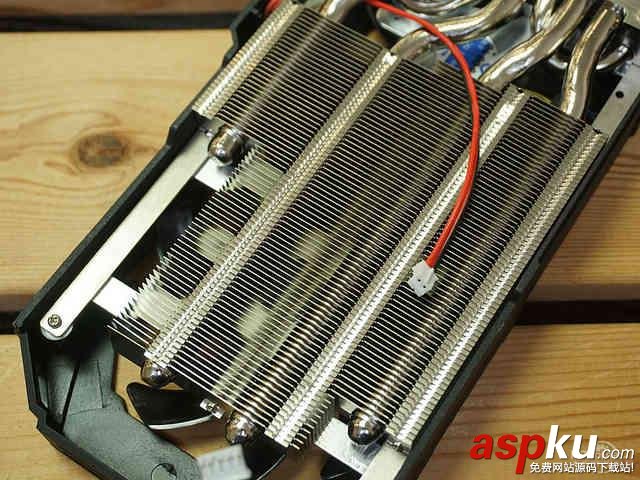 七彩虹,980ti,顯卡,評測