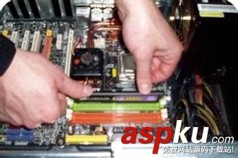 電腦內存條怎么安裝？ 內存安裝圖文教程