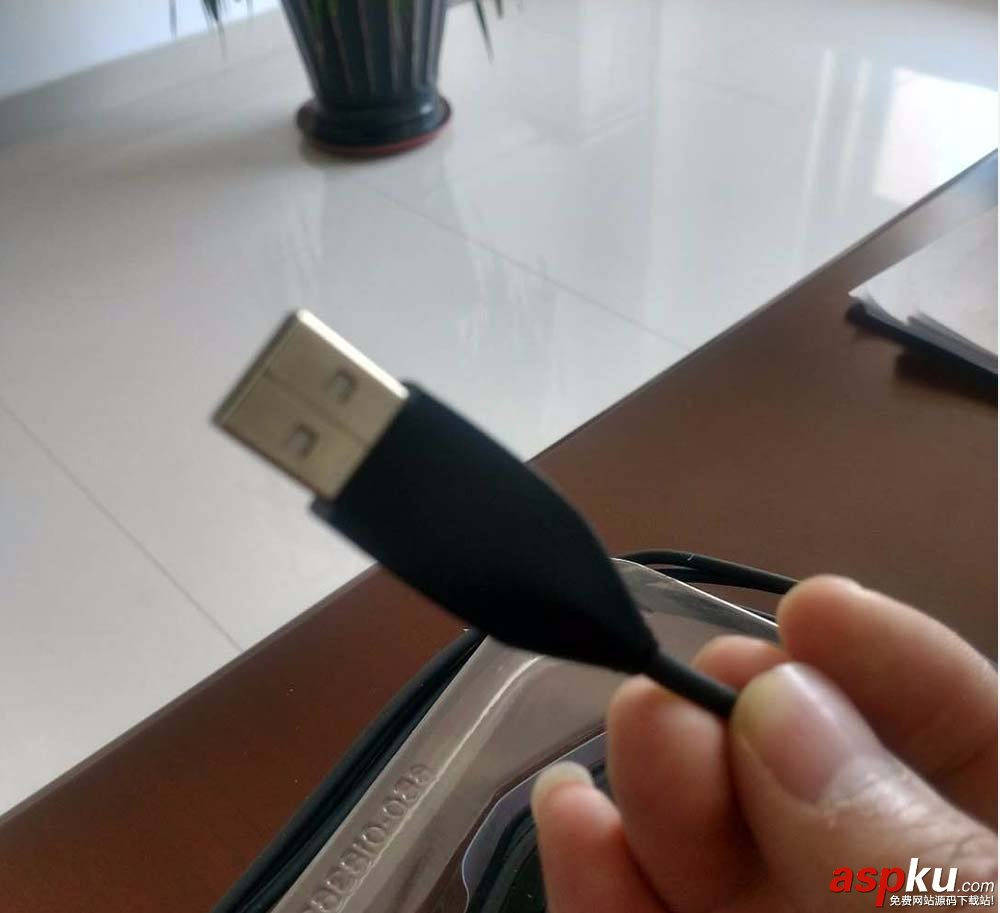 羅技G302,羅技,鼠標