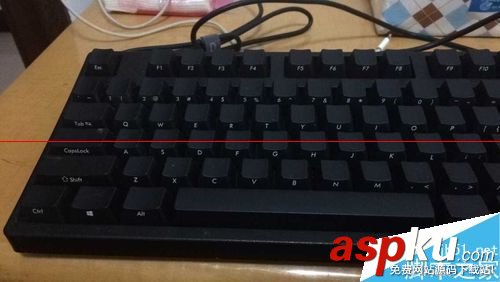 機械鍵盤怎么清理,機械鍵盤臟了怎么清理,機械鍵盤清理,機械