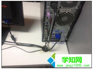 電腦分辨率突然變小且無法調整的解決方法