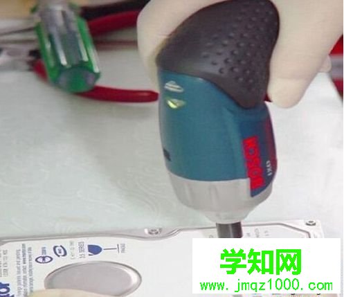 硬盤磁頭壞了能修嗎？硬盤磁頭壞了怎么修復