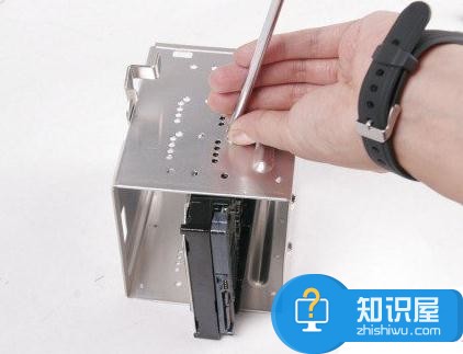 電腦怎么安裝硬盤 電腦安裝硬盤的圖文教程