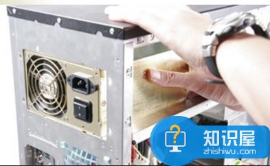 電腦光驅及電源的組裝教程 怎么給電腦裝光驅