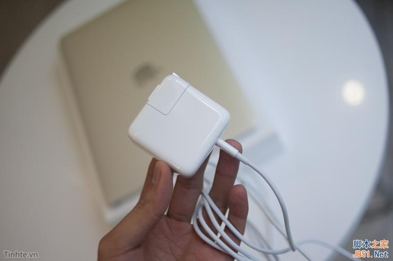 史上最薄Macbook開箱：精致到沒話說
