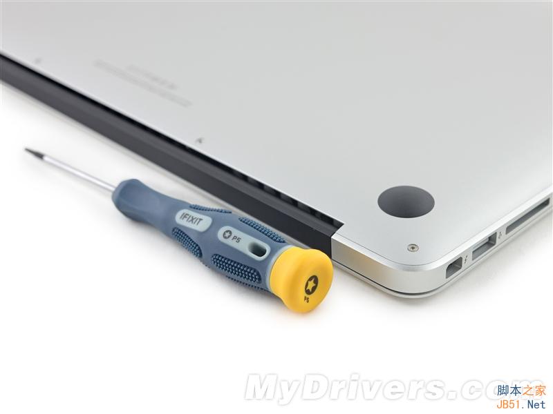 新MacBook Air完全拆解：偷懶最高境界！