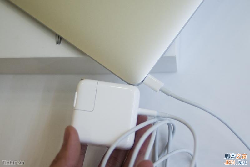 史上最薄Macbook開箱：精致到沒話說