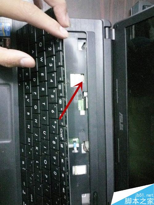 華碩KB4HR筆記本電腦拆卸、清灰