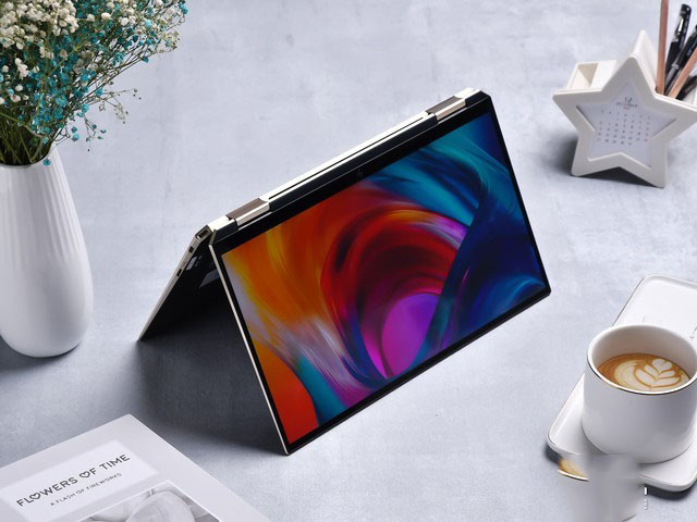 惠普發布英特爾移動超能版筆記本惠普Spectre x360變形本：重新定義高端PC體驗 