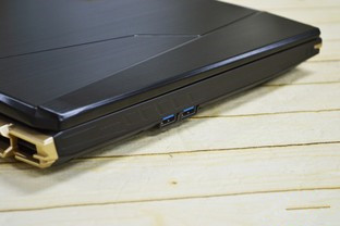 機械鍵盤！機械革命深海泰坦X7Ti-S評測 