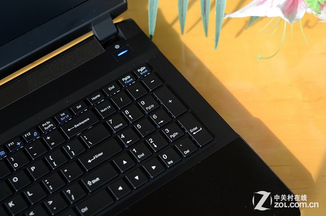 GTX970M性能倍增 神舟戰神Z7游戲本首測 