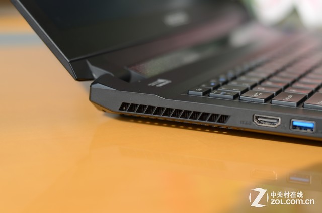 GTX970M性能倍增 神舟戰神Z7游戲本首測 