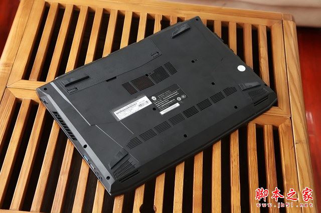 雷神911SE內部做工怎么樣？雷神911SE筆記本拆機圖解評測