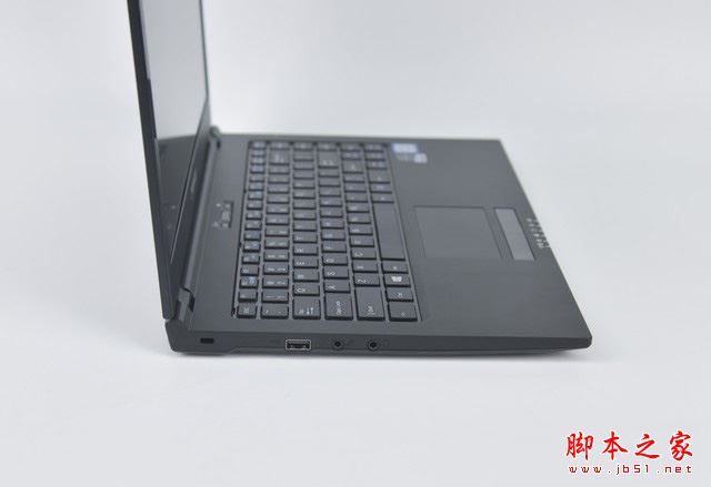 同方夜鶯鋒銳X30-S值得買嗎？同方夜鶯鋒銳X30-S商務本詳細評測圖解
