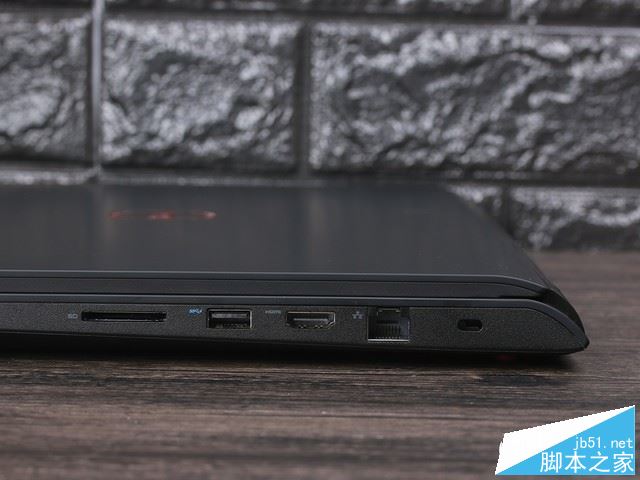 戴爾游匣Speed 15值得買嗎？戴爾游匣Speed 15筆記本全面深度評測圖解