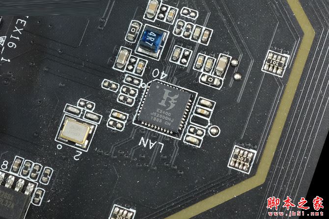 三、拆解解析：14相供電、3枚超頻按鈕