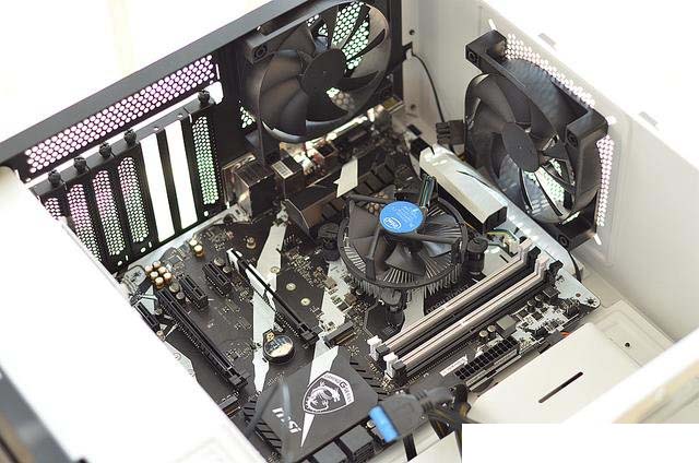 intel奔騰G4560獨顯測試 奔騰G4560搭配GTX1070對比評測