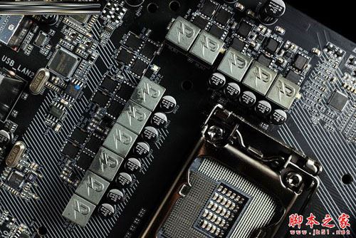 三、拆解解析：11相供電、雙M.2