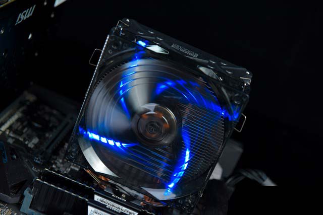 一騎絕塵 銳龍 AMD Ryzen處理器首測 