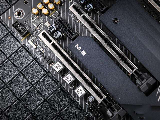 七彩虹Z490首測 