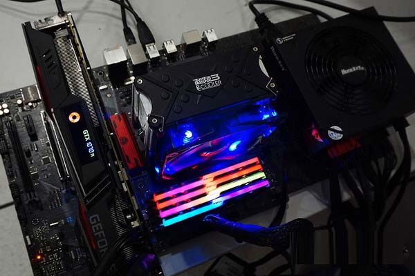 i5 7500和i3 8350K哪個好 i3-8350K對比i5-7500評測