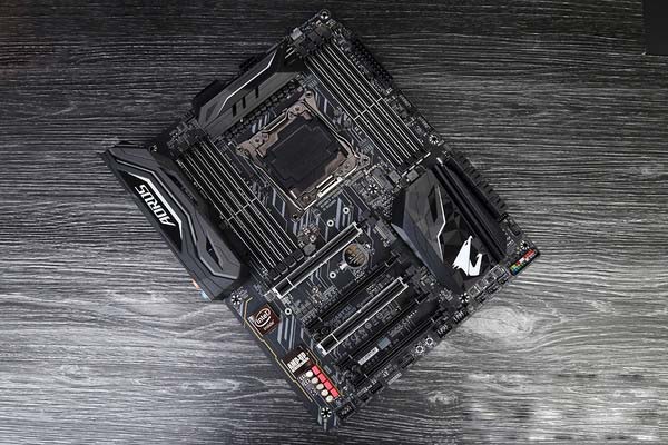 i9-7920X配什么主板好？i9-7920X主板搭配與參數詳解