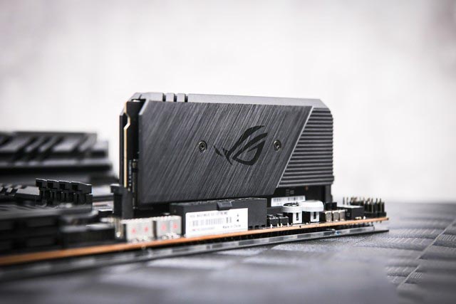 Z490主板首測 對比上代提升了什么？ 