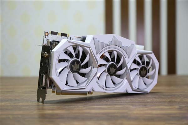 影馳GTX1080Ti名人堂限量版開箱圖賞 顏值爆表！