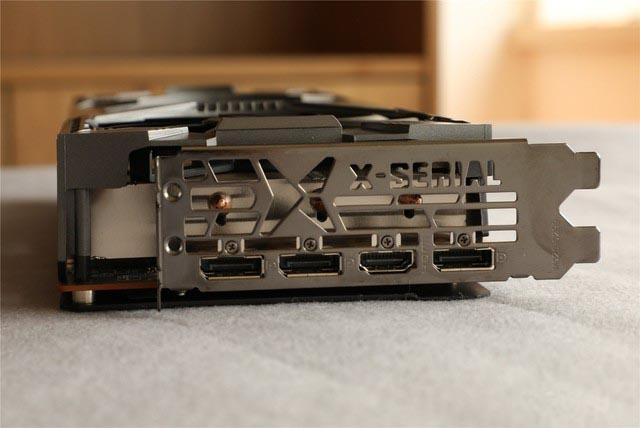 5600XT 14Gbps新版首測 AMD又來了一發良心升級 