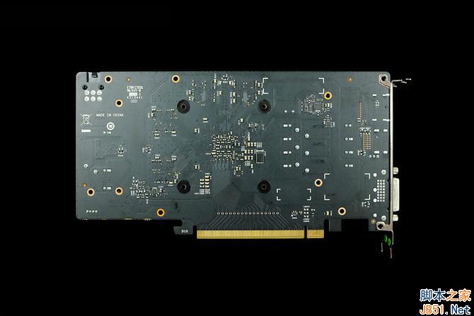 拆解：PCB、散熱器黑化處理 3+1相供電