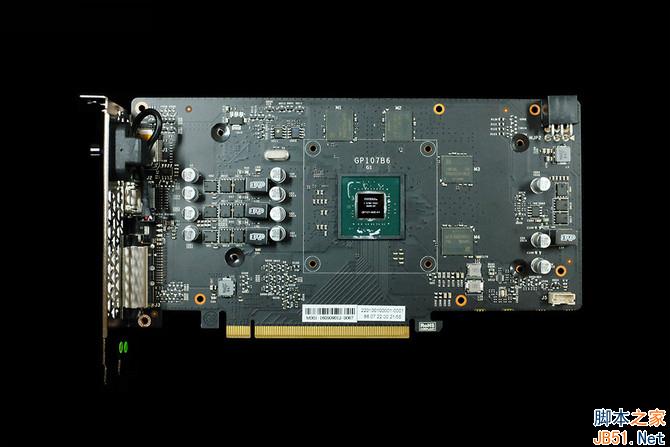拆解：PCB、散熱器黑化處理 3+1相供電