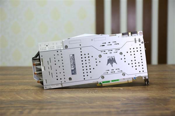 影馳GTX1080Ti名人堂限量版開箱圖賞 顏值爆表！