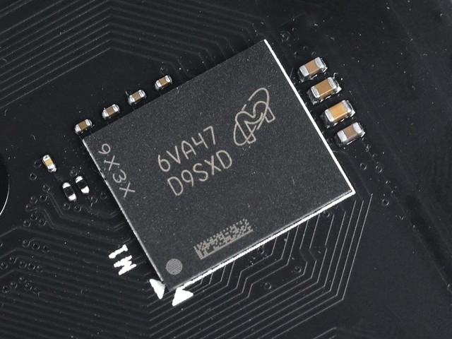 烤機只有43℃ 微星GT 1030 Aero ITX評測 