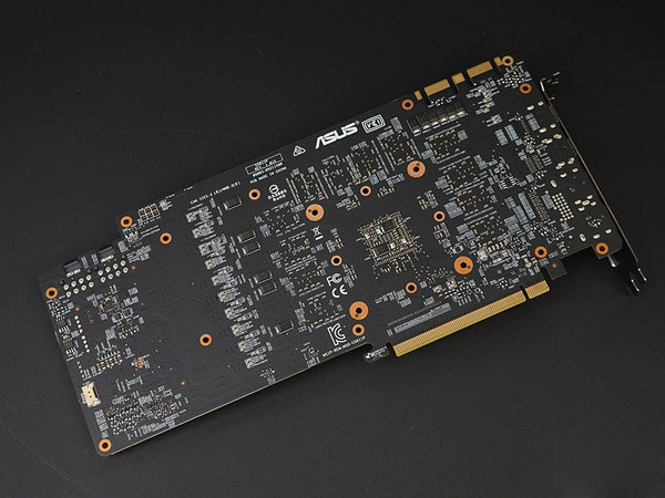 華碩GTX1080Ti海神評測