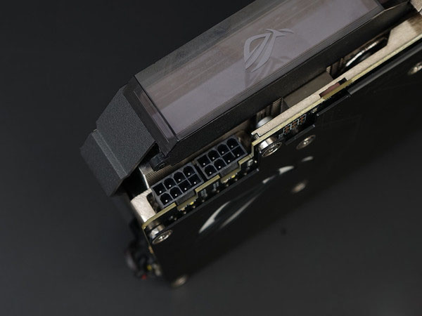 華碩GTX1080Ti海神評測