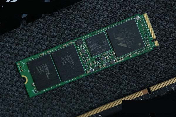 M.2固態硬盤怎么安裝 臺式機與筆記本安裝M.2 SSD方法