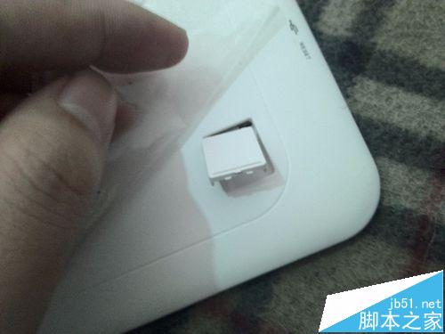 紫光電子（mz68）平板怎么安裝SD卡