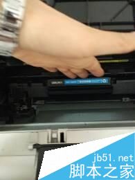 怎樣給激光打印機更換碳粉盒