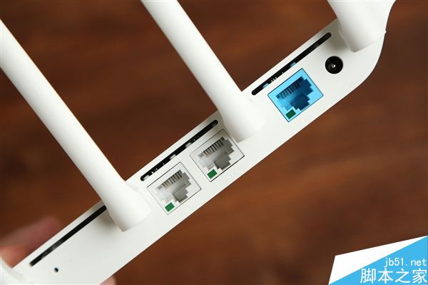 99元！小米路由器3C開箱圖賞：外置四天線