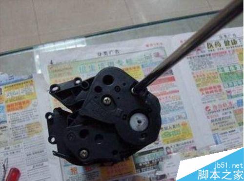 給力再現 佳能2900打印機硒鼓加粉圖解 