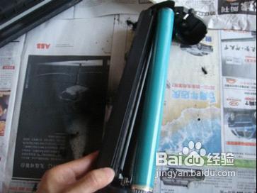 惠普1000激光打印機硒鼓怎么加粉