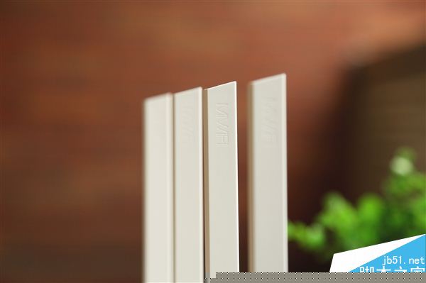 99元！小米路由器3C開箱圖賞：外置四天線