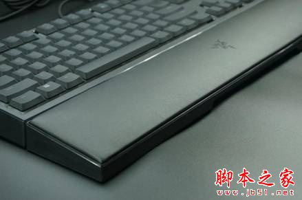 勝過機械鍵盤？ Razer雨林狼蛛幻彩版鍵盤體驗！
